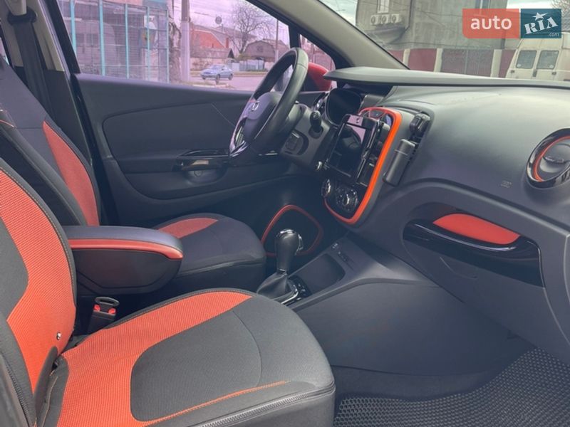 Позашляховик / Кросовер Renault Captur 2015 в Запоріжжі
