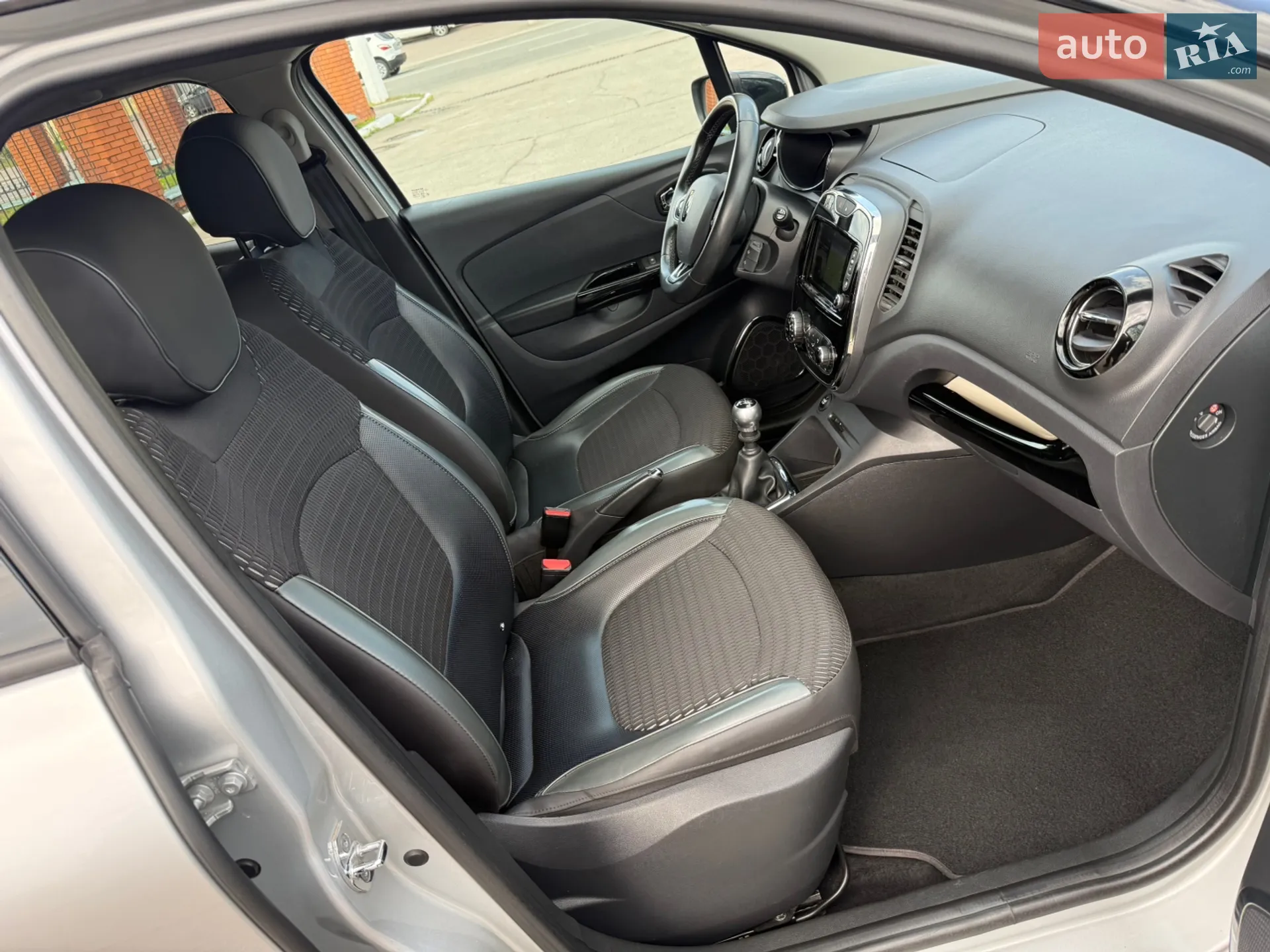 2016 Renault Captur - мініатюра 39