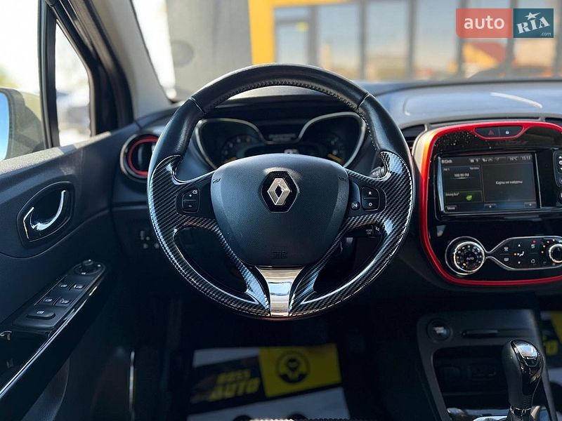 Позашляховик / Кросовер Renault Captur 2015 в Івано-Франківську