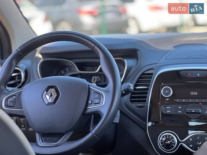 Внедорожник / Кроссовер Renault Captur 2019 в Одессе