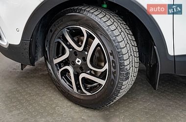 Внедорожник / Кроссовер Renault Captur 2019 в Киеве