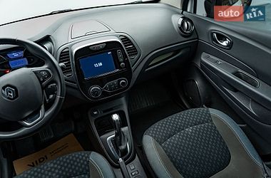 Внедорожник / Кроссовер Renault Captur 2019 в Киеве