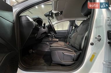Внедорожник / Кроссовер Renault Captur 2021 в Одессе