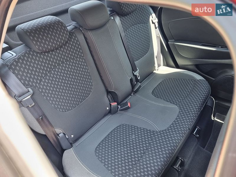 Внедорожник / Кроссовер Renault Captur 2019 в Черновцах