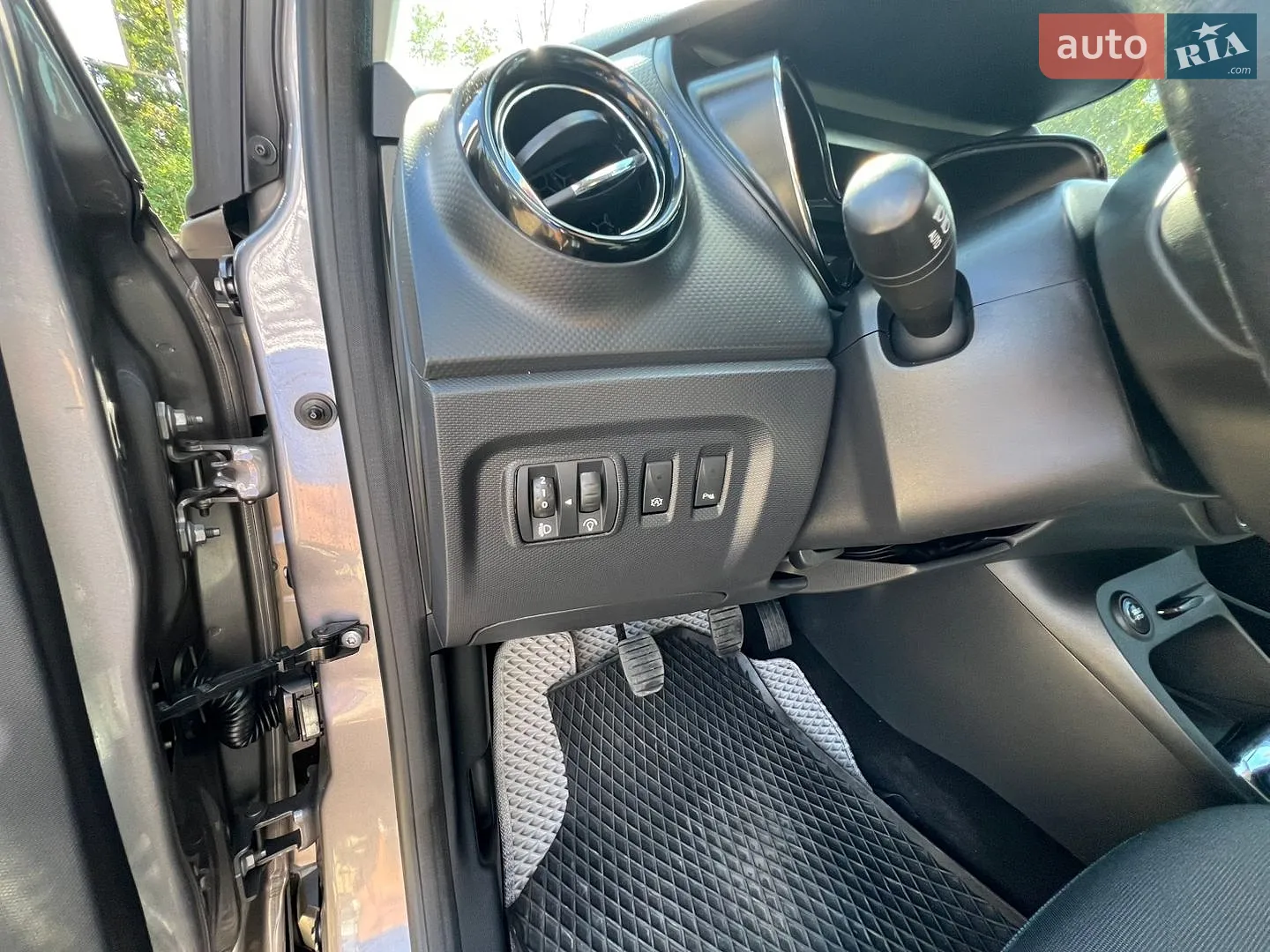 2015 Renault Captur - мініатюра 16