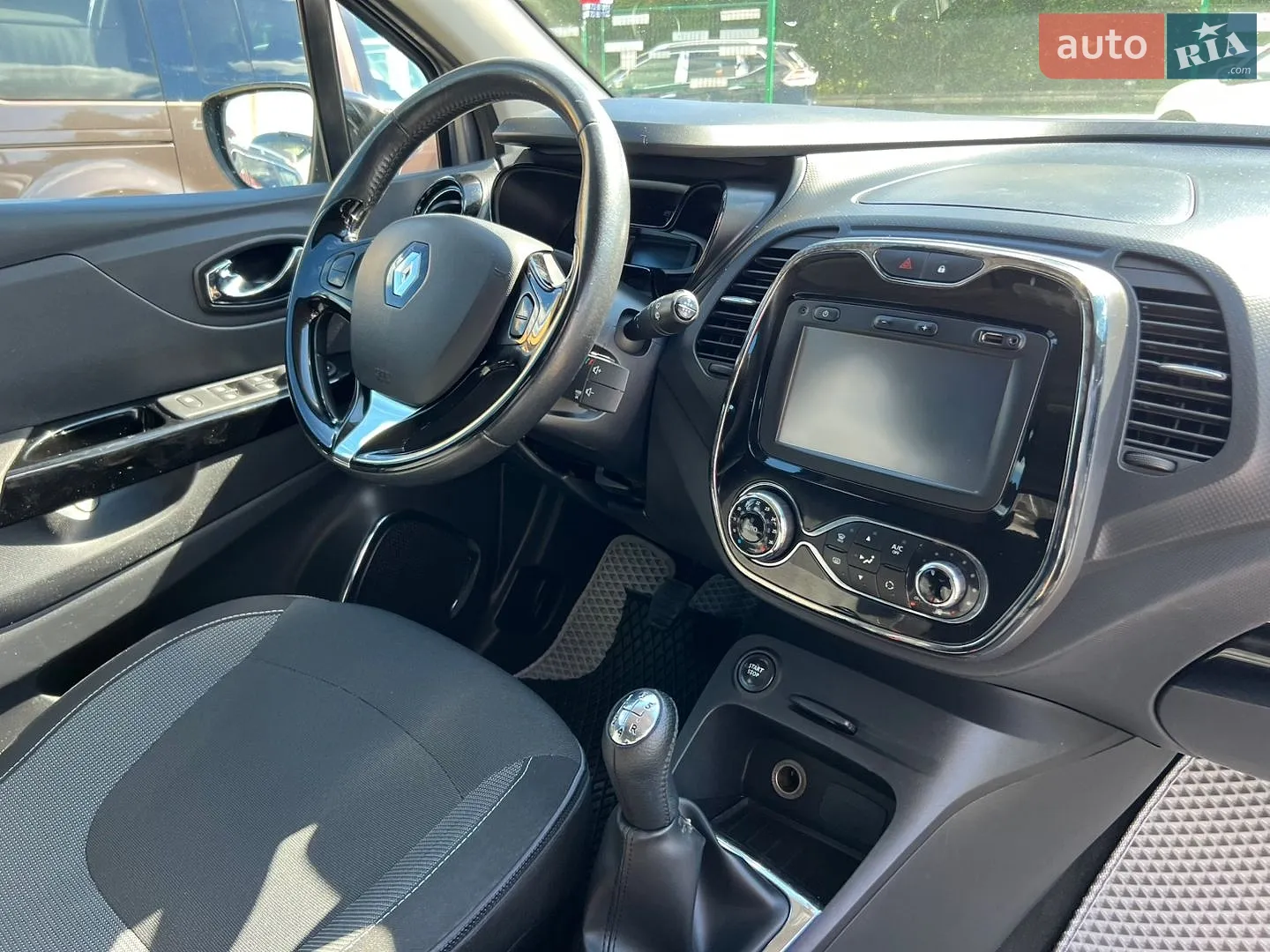 2015 Renault Captur - мініатюра 22