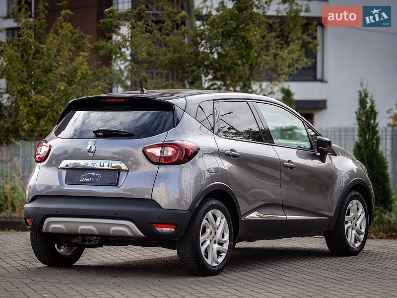 Внедорожник / Кроссовер Renault Captur 2019 в Львове