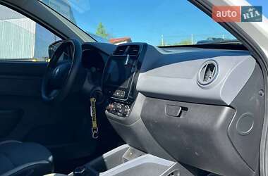 Позашляховик / Кросовер Renault City K-ZE 2019 в 