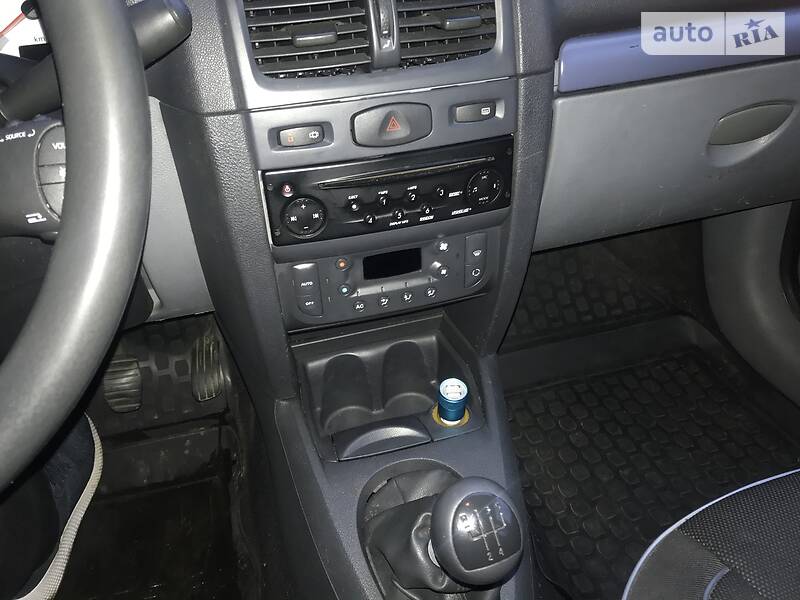 Седан Renault Clio Symbol 2008 в Києві