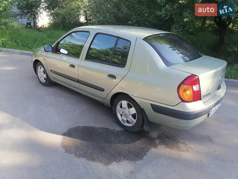 Renault Clio Symbol 2002