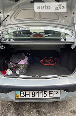 Седан Renault Clio Symbol 2003 в 