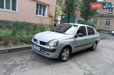 Седан Renault Clio Symbol 2003 в 