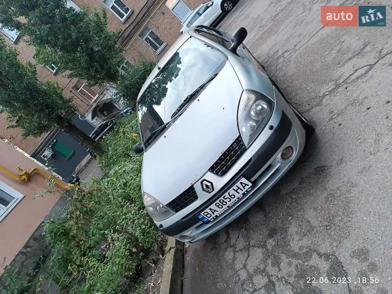Renault Clio Symbol 2003