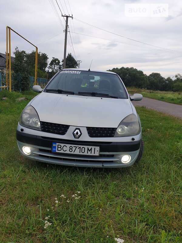 Седан Renault Clio Symbol 2003 в Червонограде