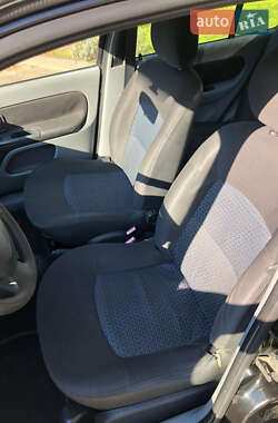 Седан Renault Clio Symbol 2006 в 