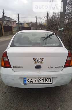 Седан Renault Clio Symbol 2001 в Києві