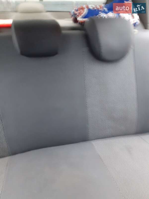 Седан Renault Clio Symbol 2003 в Карловке
