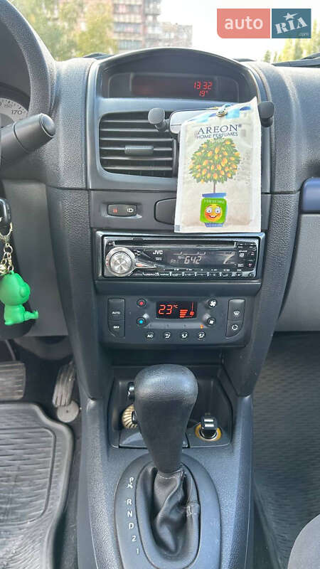 Седан Renault Clio Symbol 2006 в Дніпрі фото 13 Седан Renault Clio Symbol 2006 в Дніпрі