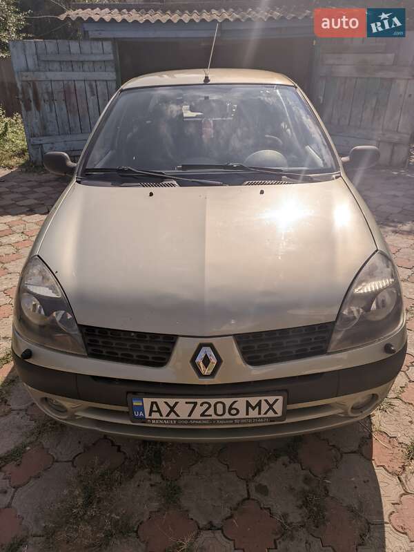 Renault Clio Symbol 2003