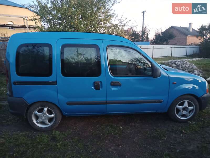 Renault Clio Symbol 2001