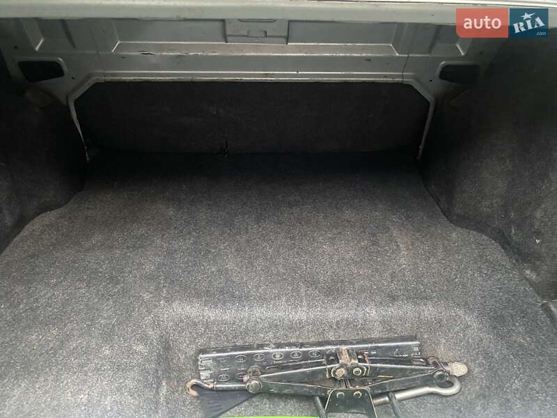 Седан Renault Clio Symbol 2004 в Ковеле