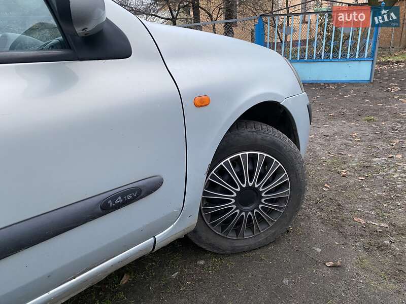 Седан Renault Clio Symbol 2004 в Ковеле