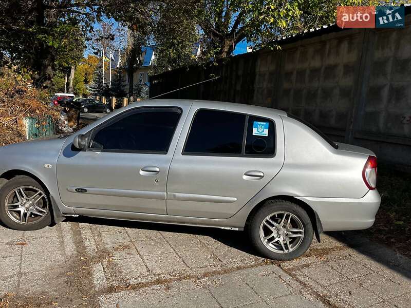 Седан Renault Clio Symbol 2006 в Киеве