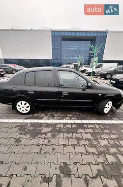 Седан Renault Clio Symbol 2006 в 