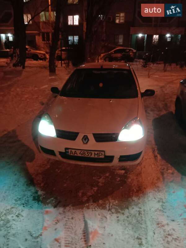 Седан Renault Clio Symbol 2007 в 