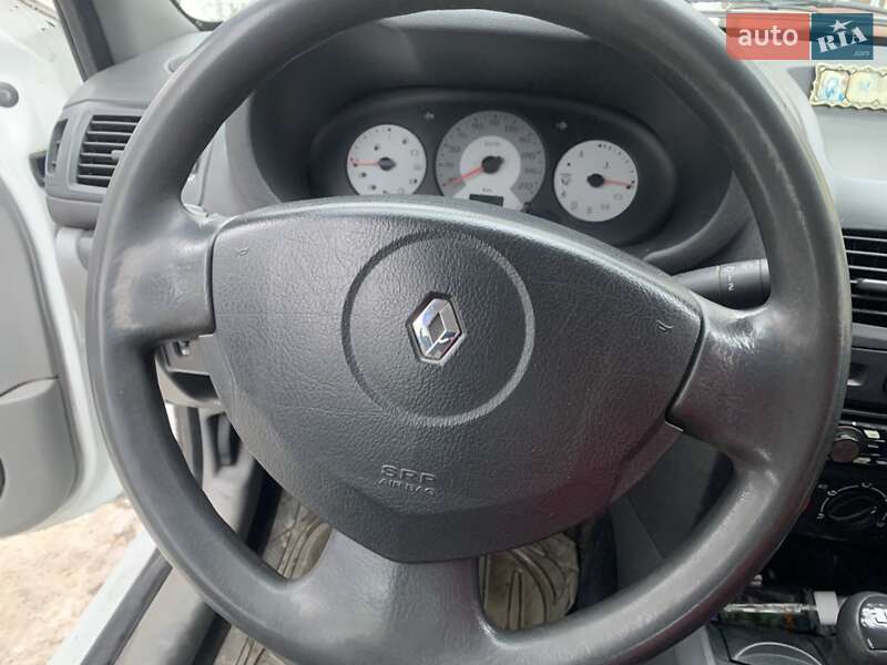 Седан Renault Clio Symbol 2007 в Киеве