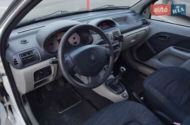 Седан Renault Clio Symbol 2003 в Києві