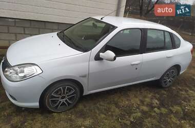 Седан Renault Clio Symbol 2010 в Чернівцях