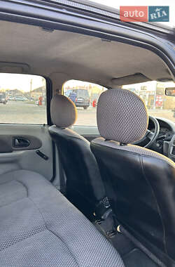 Седан Renault Clio Symbol 2006 в 
