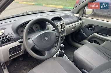 Седан Renault Clio Symbol 2005 в 