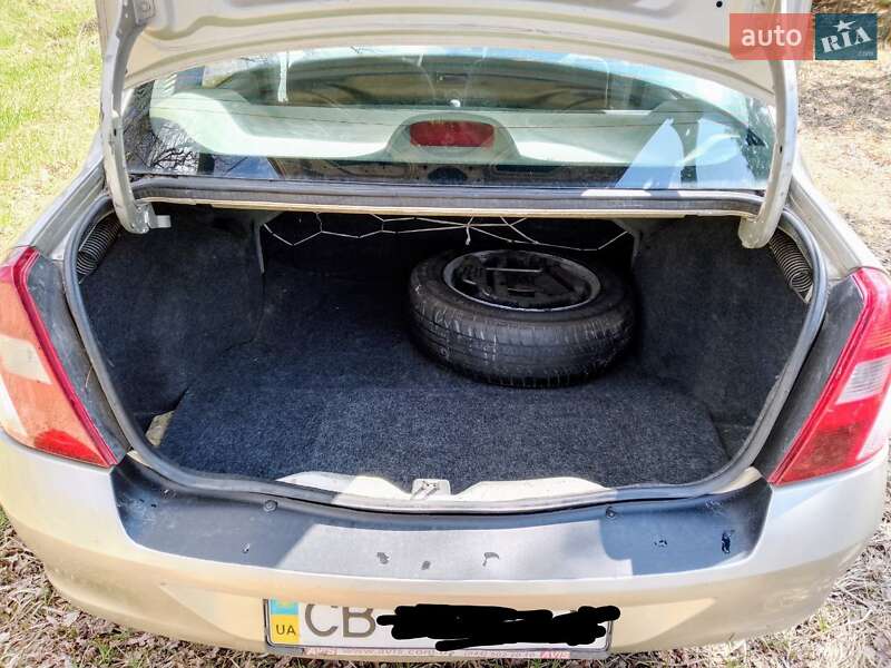 Седан Renault Clio Symbol 2008 в Чернигове