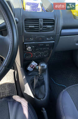 Седан Renault Clio Symbol 2007 в 