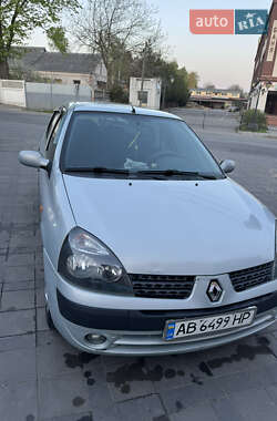 Седан Renault Clio Symbol 2003 в 