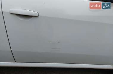 Седан Renault Clio Symbol 2011 в 
