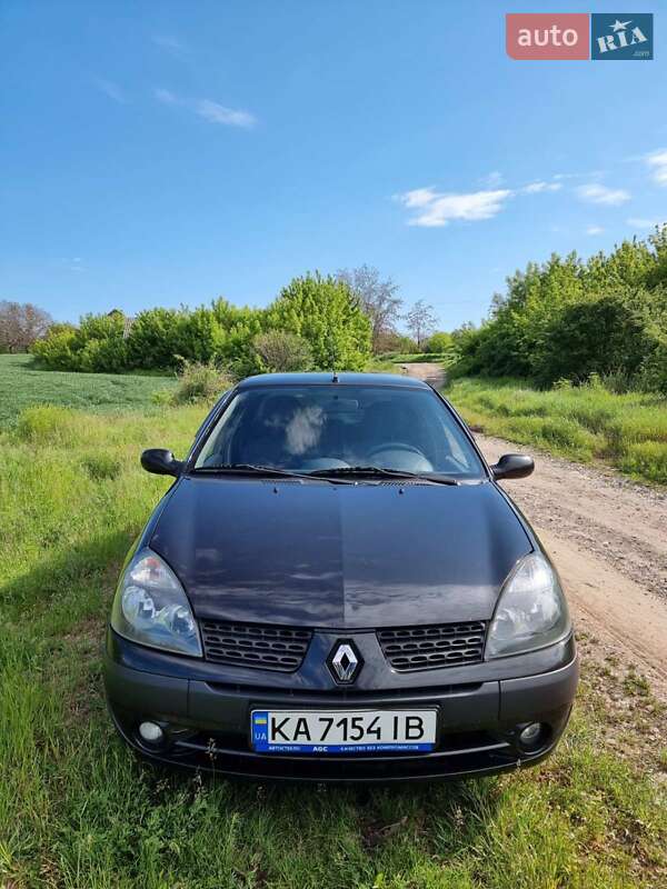 Седан Renault Clio Symbol 2004 в 
