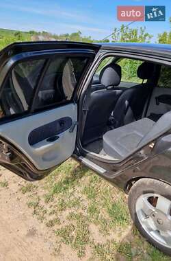 Седан Renault Clio Symbol 2004 в 