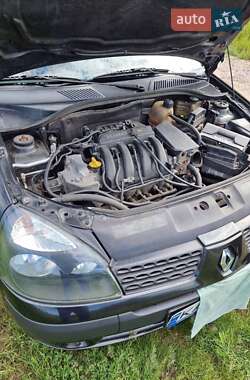 Седан Renault Clio Symbol 2004 в 