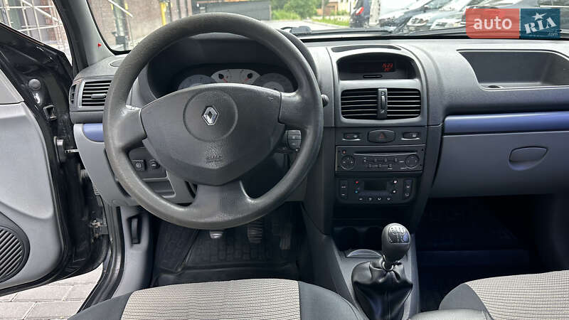 Седан Renault Clio Symbol 2006 в Полтаві