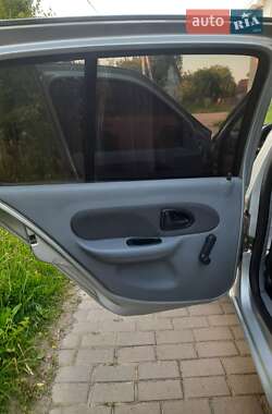 Седан Renault Clio Symbol 2007 в 