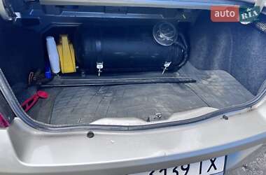 Седан Renault Clio Symbol 2006 в 
