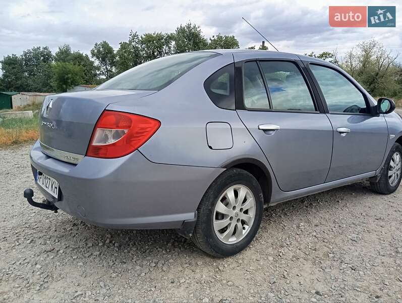 Седан Renault Clio Symbol 2008 в Запорожье