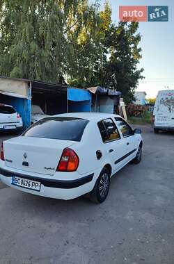 Седан Renault Clio Symbol 2002 в 