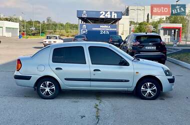 Седан Renault Clio Symbol 2003 в 