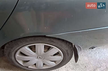 Седан Renault Clio Symbol 2007 в 