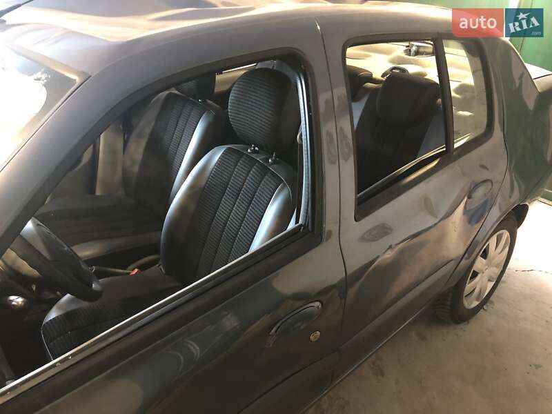 Седан Renault Clio Symbol 2008 в Дніпрі