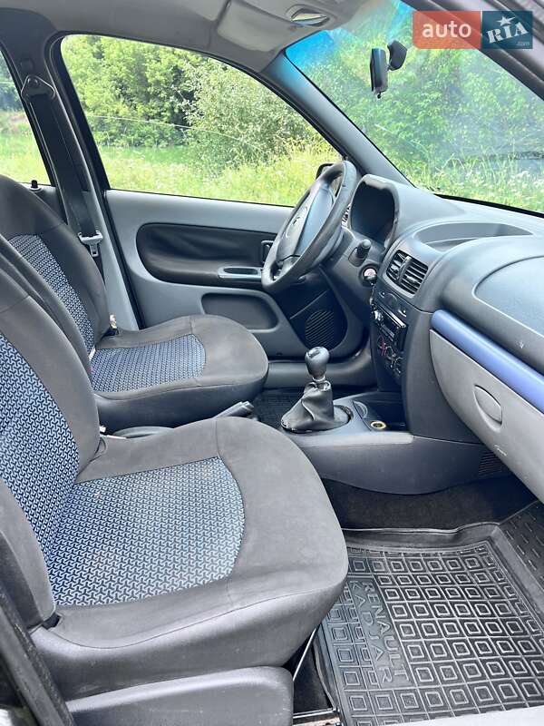 Седан Renault Clio Symbol 2007 в Варве